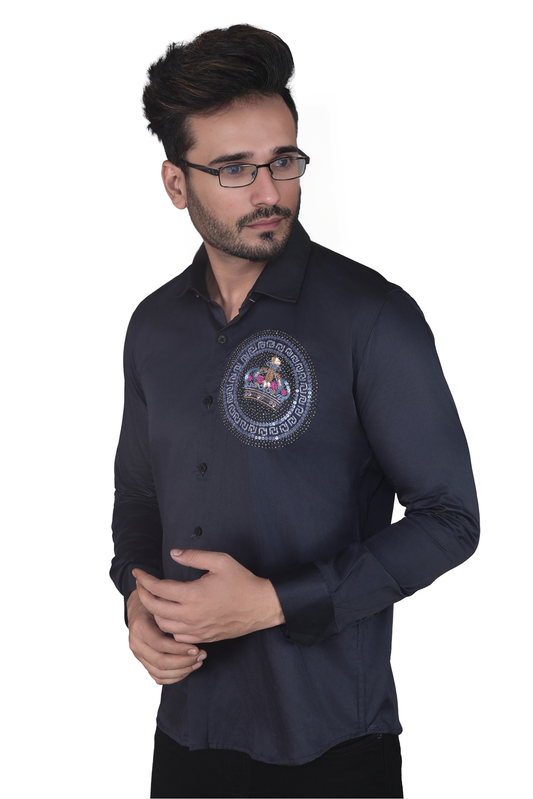 CROWN EMBROIDERED IN NAVY BLUE SHIRT