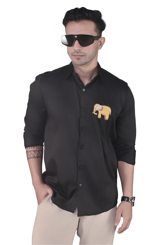 CUTE ELEPHANT EMBROIDERED ON A BLACK SHIRT