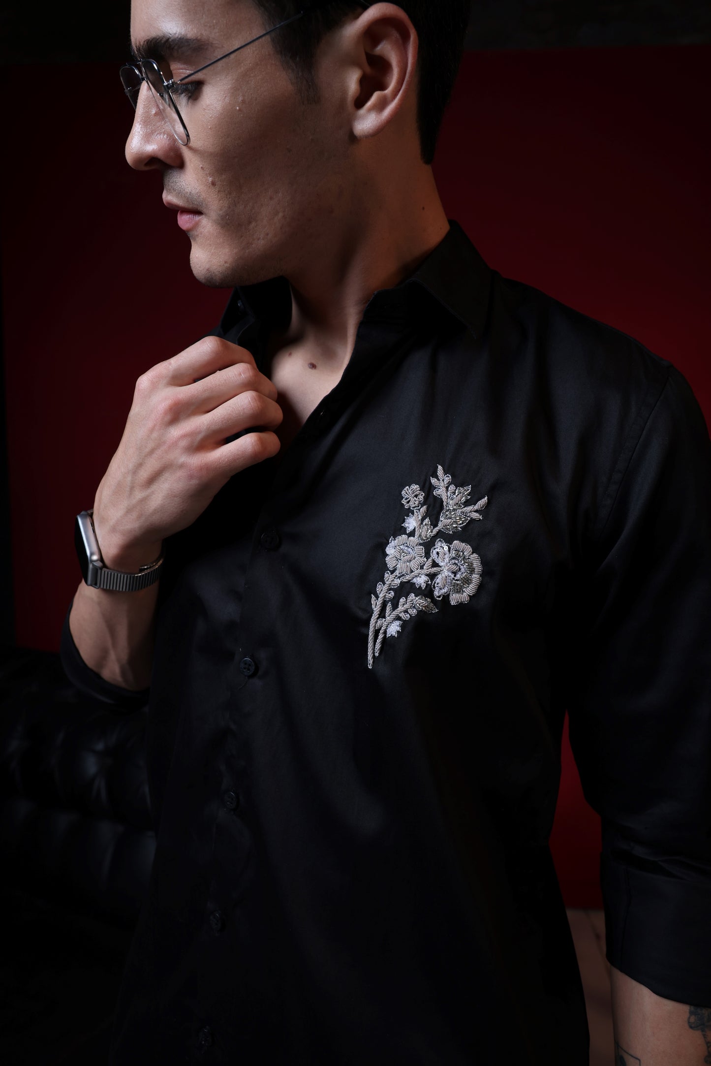 BEAUTIFUL FLOWER EMBROIDERED ON A SHIRT