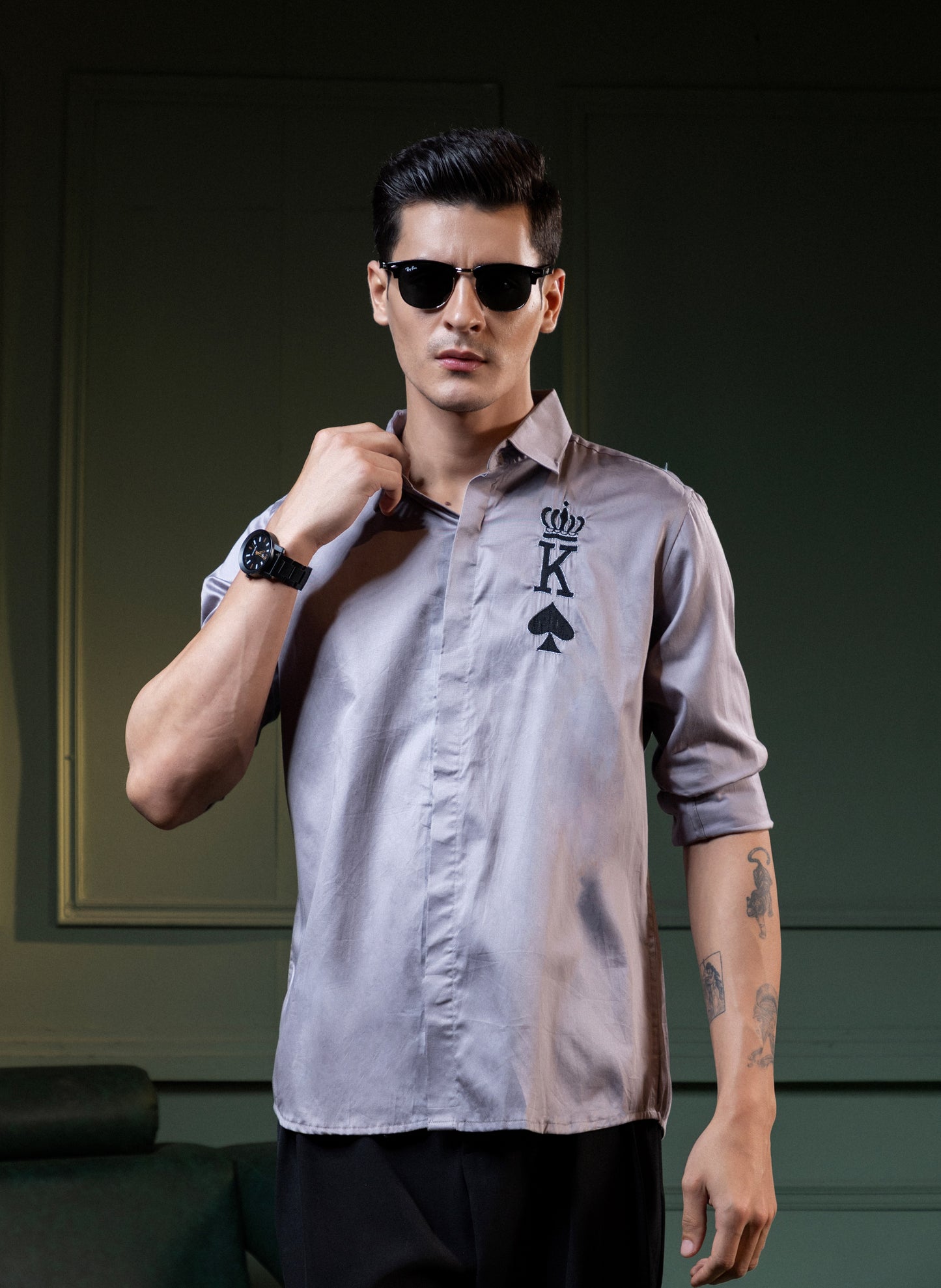 "KING OF SPADES" EMBROIDERED ON A GRAY SHIRT