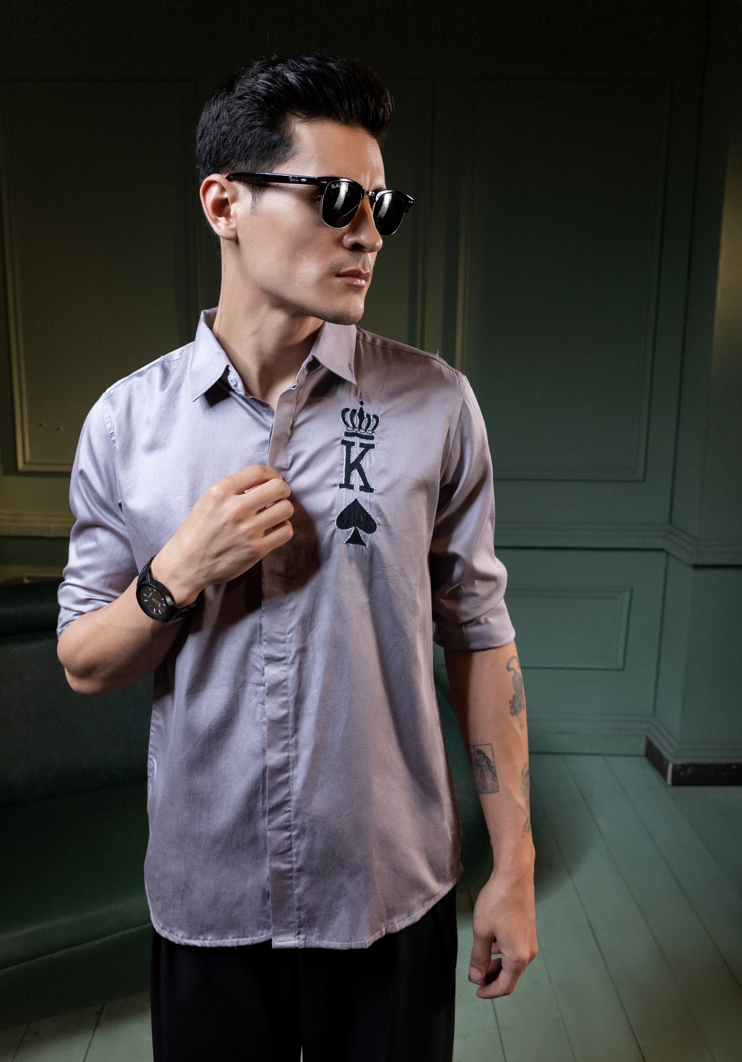 "KING OF SPADES" EMBROIDERED ON A GRAY SHIRT