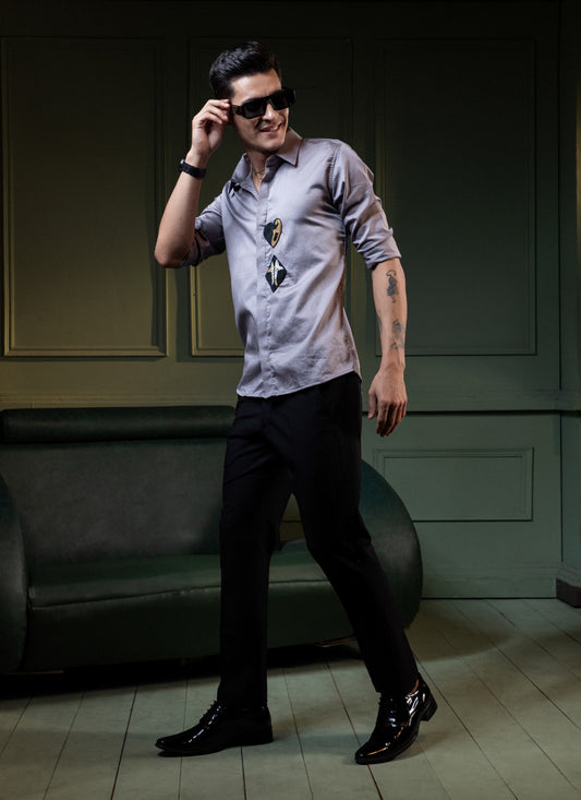 "CARD OF HEART AND DIAMOND" EMROIDERED ON A SHIRT