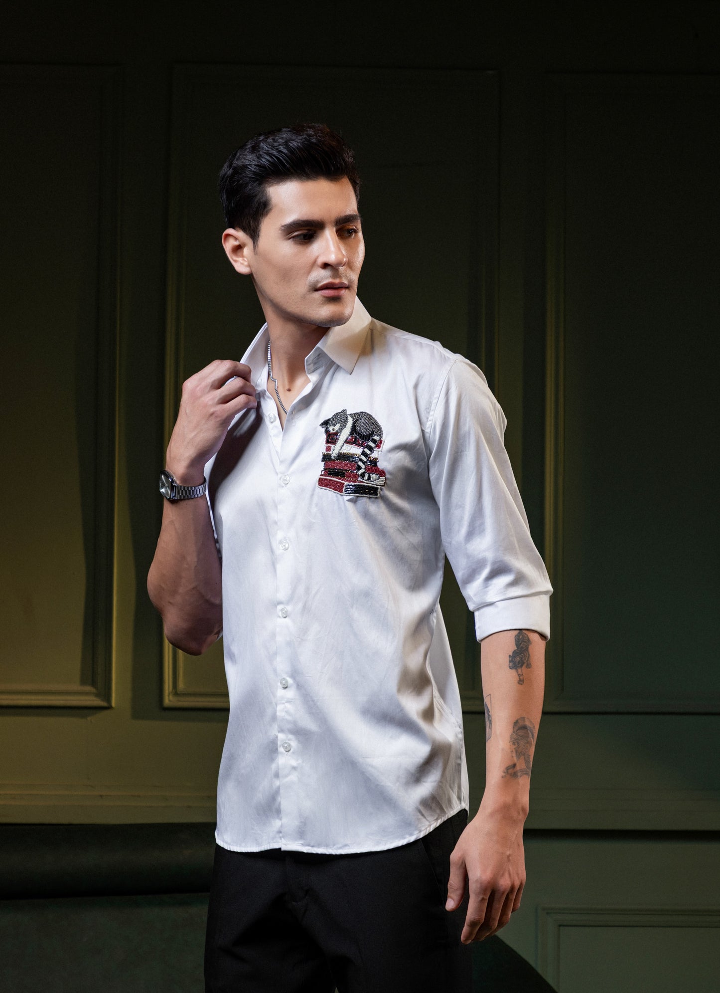 "CATS ON BOOKS" HANDCRAFTED ON A WHITE SHIRT