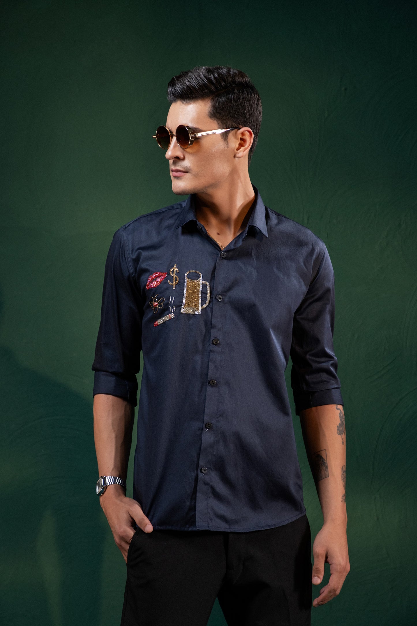 "SHIRT PERFECTLY EMBROIDERED FOR A PARTY"
