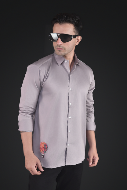 COLOURFUL PARACHUTE EMBROIDERED ON A SHIRT