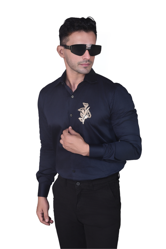 FLOWER EMBROIDERED ON A SHIRT