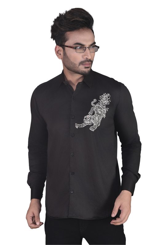 TIGER HAND EMBROIDERED ON A BLACK SHIRT