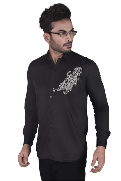 TIGER HAND EMBROIDERED ON A BLACK SHIRT