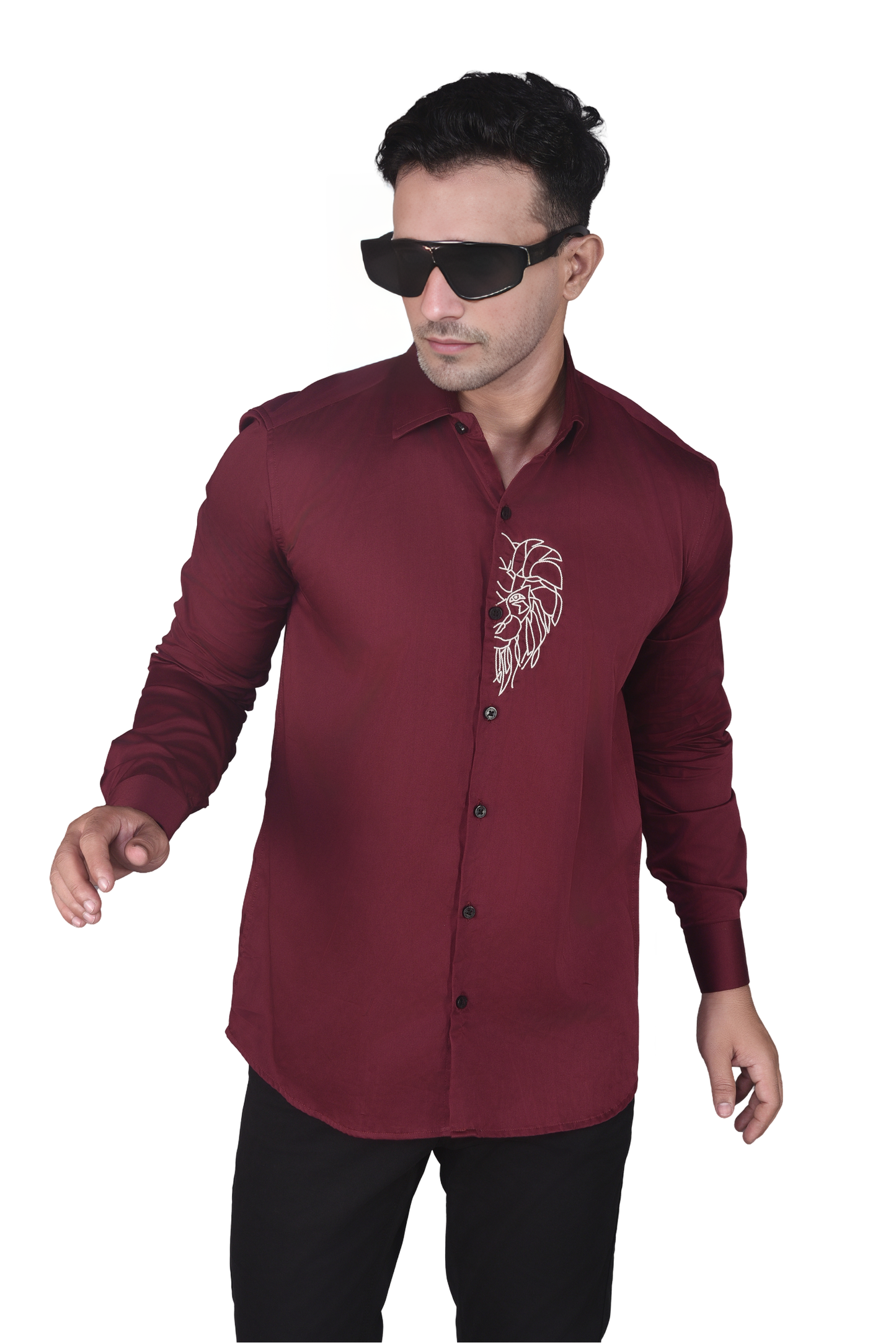 HALF LION FACE EMBROIDERED ON A MAROON SHIRT
