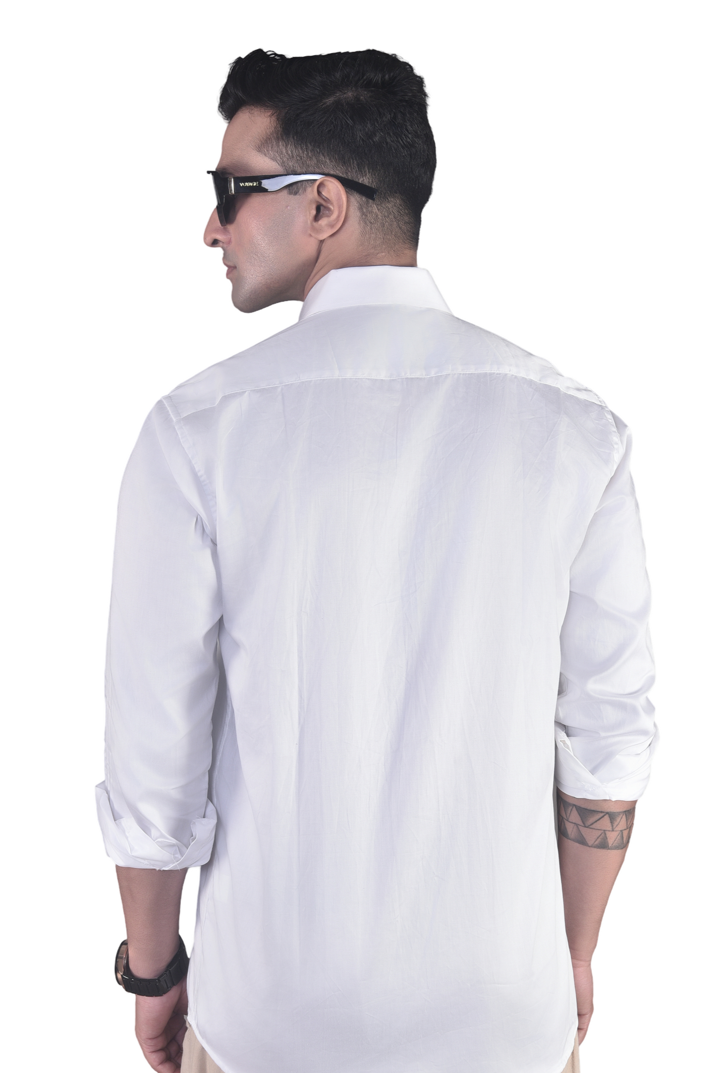 WHITE SHIRT WITH A MAN IN FORMAL