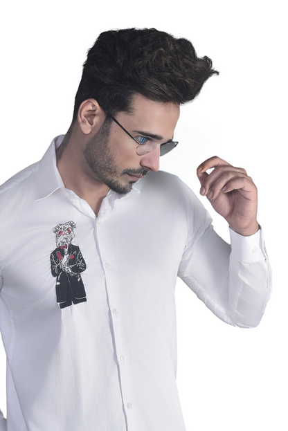 WHITE SHIRT WITH A MAN IN FORMAL