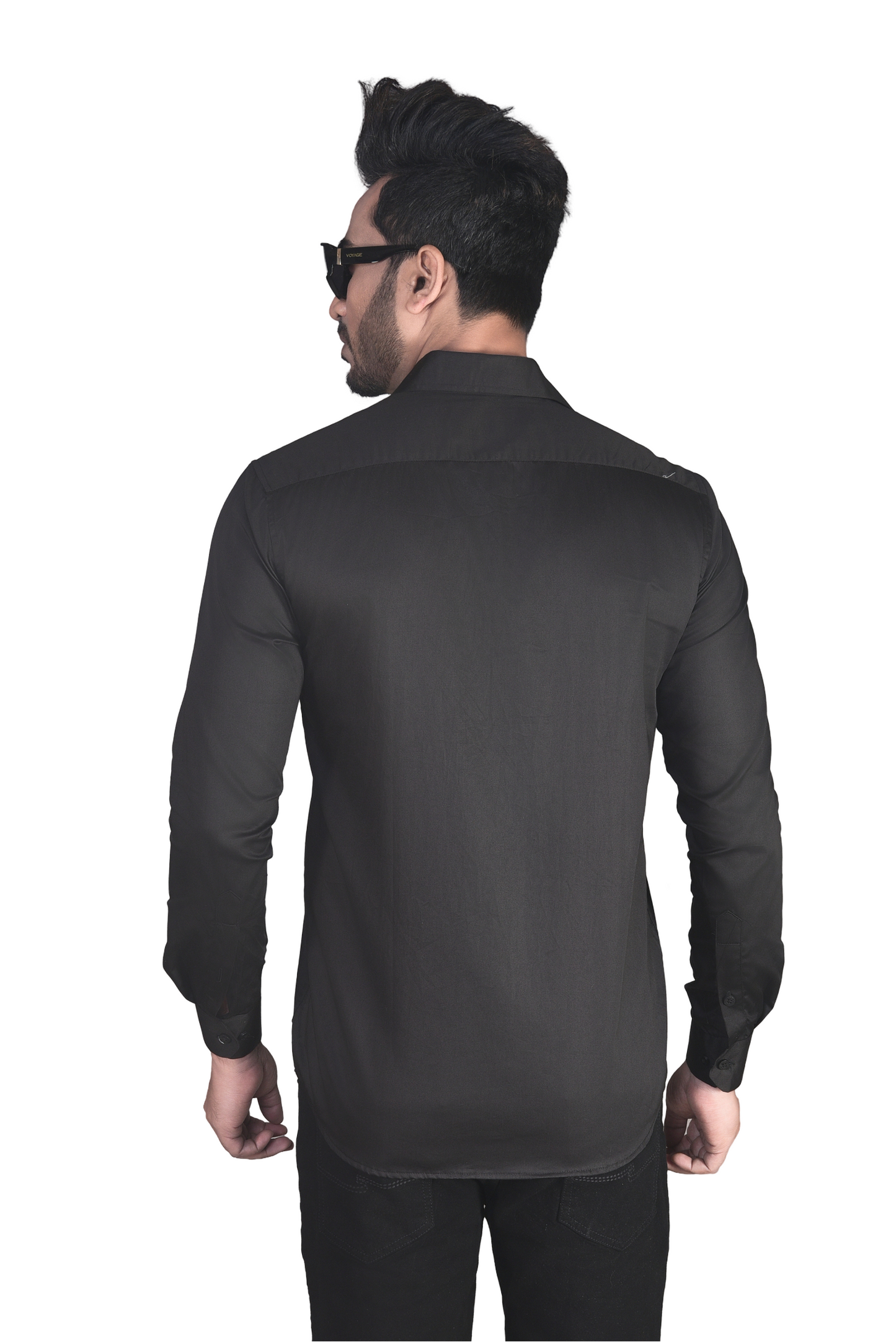 ANIMAL EMBROIDERED IN BLACK SHIRT
