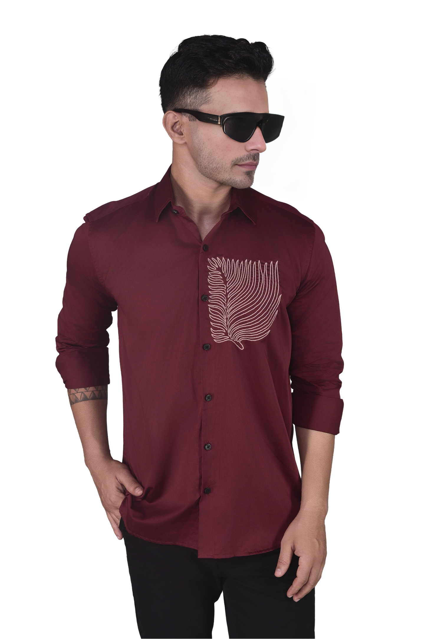 POCKET STYLE EMBROIDERY IN MAROON