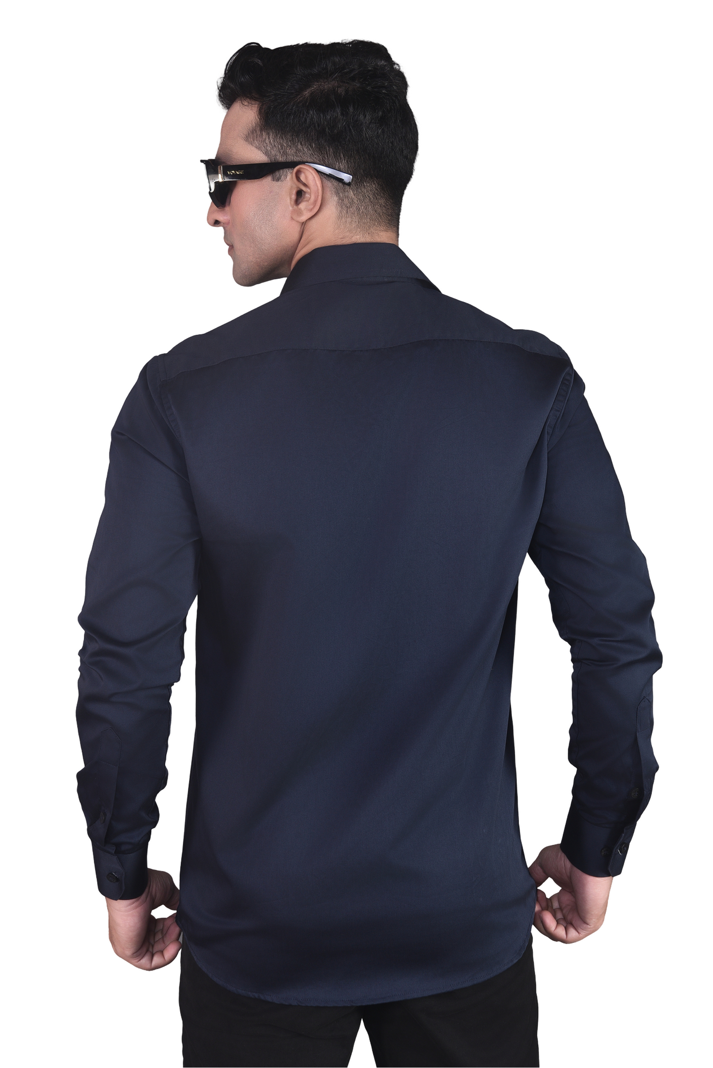 SHIRT PERFECTLY EMBROIDERED FOR A PARTY